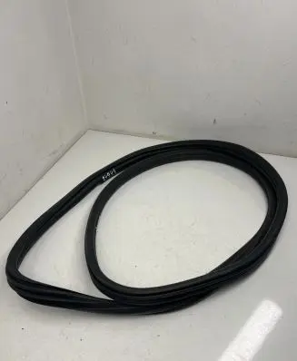 BMW 1 F20 F21 Front door rubber seal 724084908 5172724084908