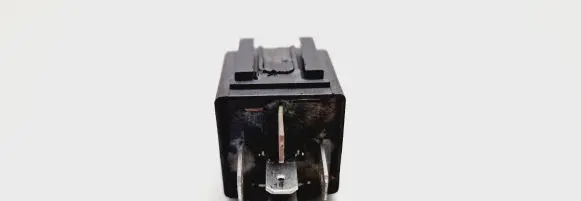 Volkswagen Golf III Other relay HG4255 0121Z9M
