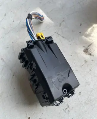 Citroen C5 Aircross Fuse module 2010EC0 9806192580 A00BLW01