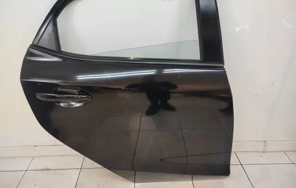 Mazda 2 Rear door 