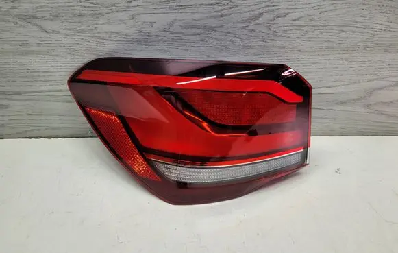 BMW X1 F48 F49 Rear/tail lights F03759000F