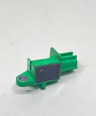 Volkswagen Touran I Airbag deployment crash/impact sensor 5M0909606A 5WK43658