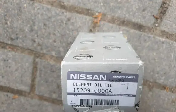 Nissan Qashqai Oil filter cover 1520900Q0A