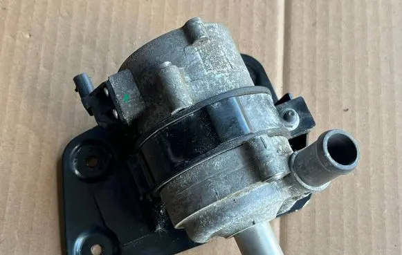 Audi Q5 SQ5 Other engine bay part 80A145896 4H0965567A