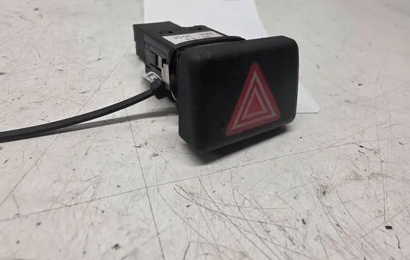 Audi A4 S4 B6 8E 8H Hazard light switch 8E0941509