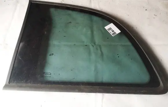 Opel Zafira A Rear side window as3