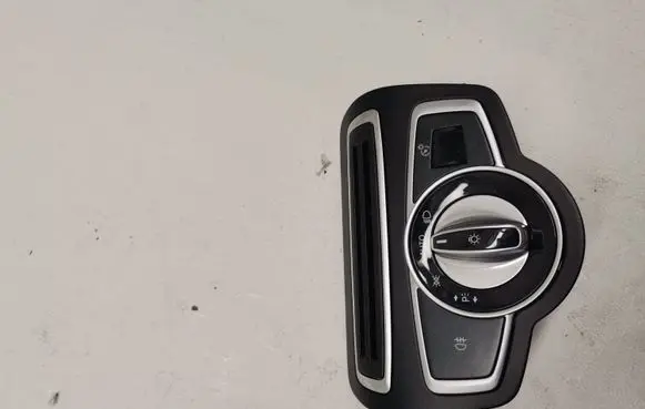 Mercedes-Benz GLC X253 C253 Light switch A2059057007