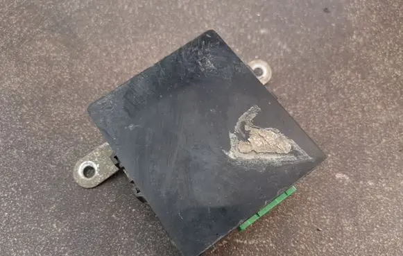 Opel Frontera A ABS relay 8971659580