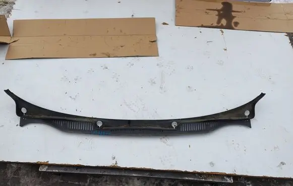Volkswagen Caddy Wiper trim 