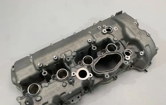 BMW M5 F90 Rocker cam cover 8601707