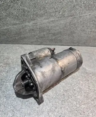 Opel Zafira B Starter motor 55353857