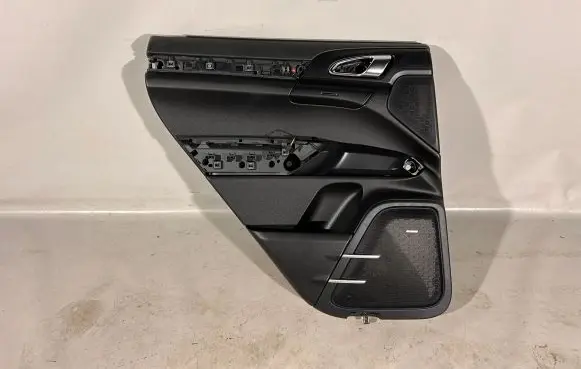 Porsche Cayenne (92A) Rear door card panel trim 7P5867211 95855530100DK4 95855530100