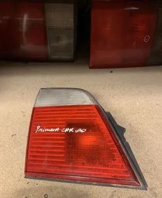 Nissan Primera Tailgate rear/tail lights 23320102