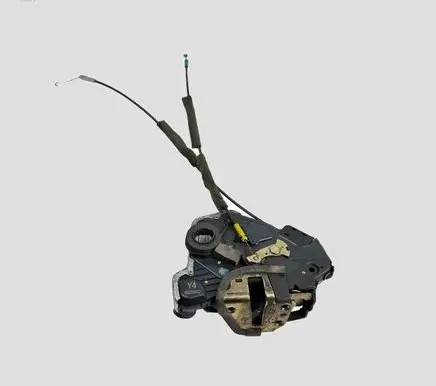 Toyota Corolla Verso AR10 Front door lock Y44B2602