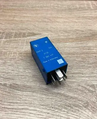 BMW 5 E39 Other relay 1383417 6135 DRM2