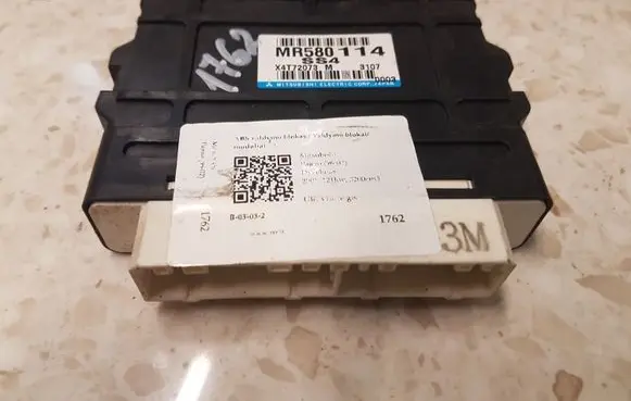 Mitsubishi Pajero ABS control unit/module MR580114 X4T72073M