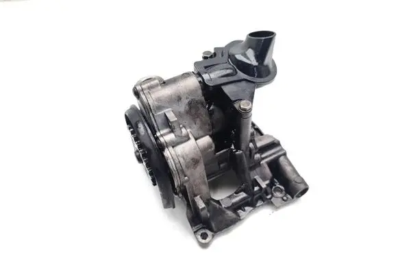 BMW 1 F20 F21 Oil pump 8514927