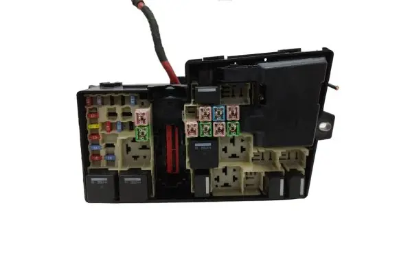 Volvo V50 Fuse module 30672953 3M5T14A142AB BP4K66767