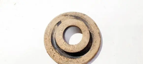 Volkswagen Touran I Front coil spring rubber mount 1k0512149b