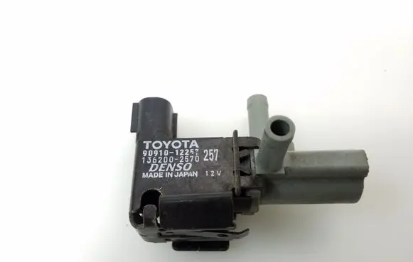 Toyota Corolla E120 E130 Turbo solenoid valve 9091012257