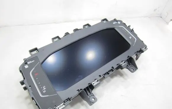 Volkswagen Tiguan Speedometer (instrument cluster) 5NA920790D 1992821250