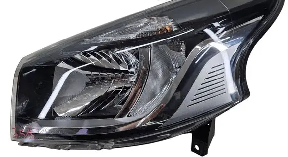 Renault Trafic III (X82) Headlight/headlamp 260601217r.kolumb