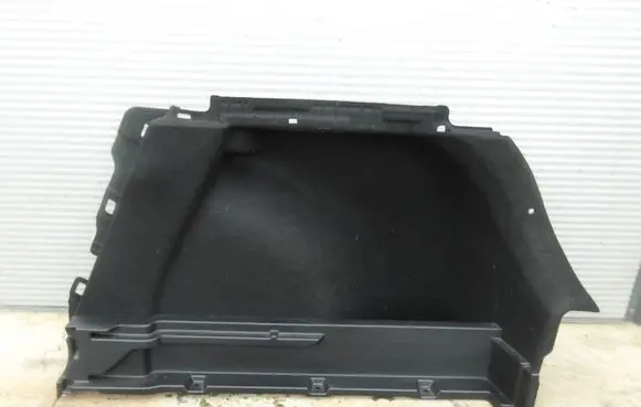 KIA Xceed Tailgate/trunk side cover trim 