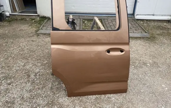 Volkswagen Caddy Front door 2K7843203P