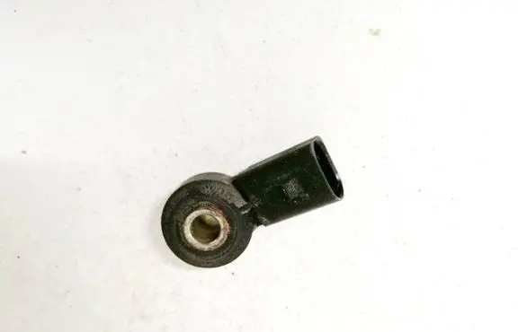 Volkswagen Golf V Detonation knock sensor 030905377C 1J0973702