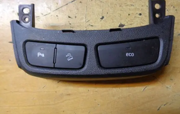 Opel Mokka Parking (PDC) sensor switch 299105967 202010119