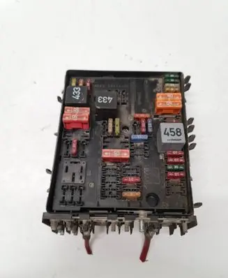 Volkswagen Touran I Fuse box set 1K0937804B 1K0937800E L1T000034