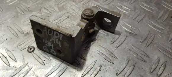 Audi A4 S4 B5 8D Rear door lower hinge