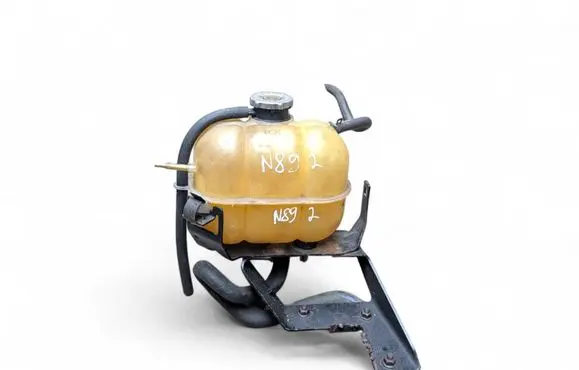 Coolant expansion tank/reservoir