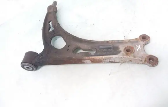 Skoda Octavia Mk2 (1Z) Front lower control arm/wishbone 1K0407153N