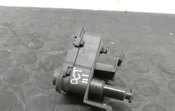 Skoda Octavia Mk3 (5E) Fuel tank cap lock 7P0810773D