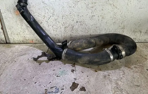 Citroen C5 Aircross Intercooler hose/pipe 9820115680