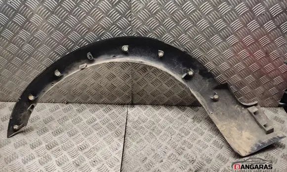 Volvo XC70 Front arch trim 09190878