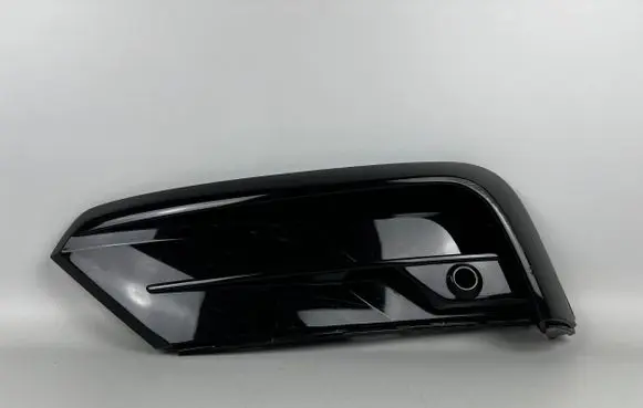 Volkswagen Tiguan Front bumper lower grill 5NA853665D 5NA853665
