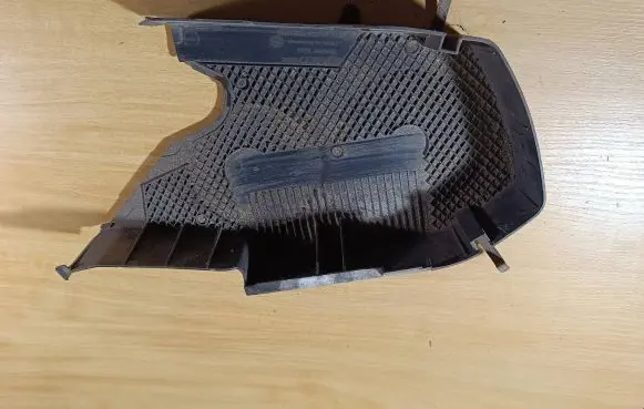 Volkswagen Golf IV Timing belt guard (cover) 06A109108B