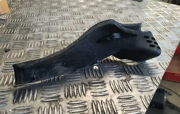 Renault Trafic II (X83) Wiper trim 7700312794