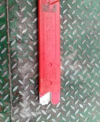 Nissan X-Trail T31 Emergency warning sign 27R032708