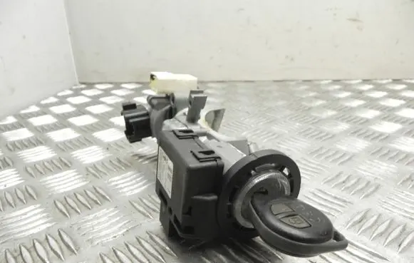 Suzuki Grand Vitara II Ignition lock 3397065J00