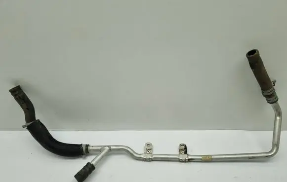 Coolant pipe/hose