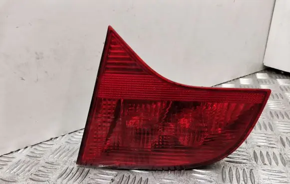 Audi A4 S4 B7 8E 8H Tailgate rear/tail lights 8E9945094
