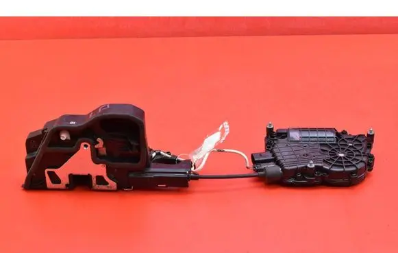 BMW 7 F01 F02 F03 F04 Front door lock 7185689