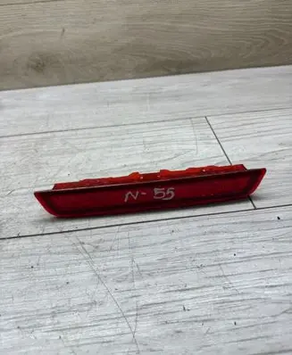 Toyota Yaris Third/center stoplight 815700D152