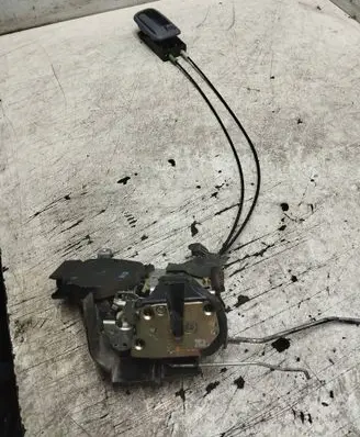 Front door lock