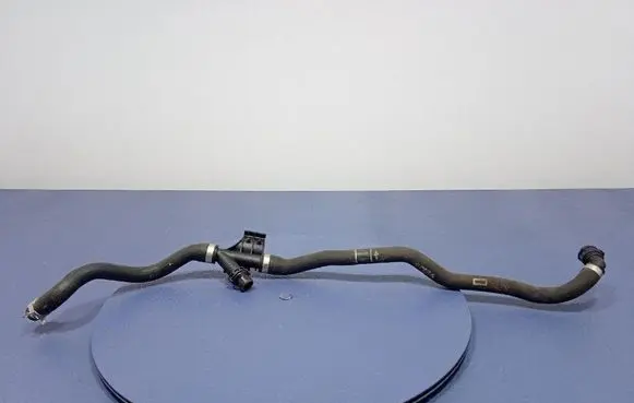 BMW M3 F80 Engine coolant pipe/hose 9398959