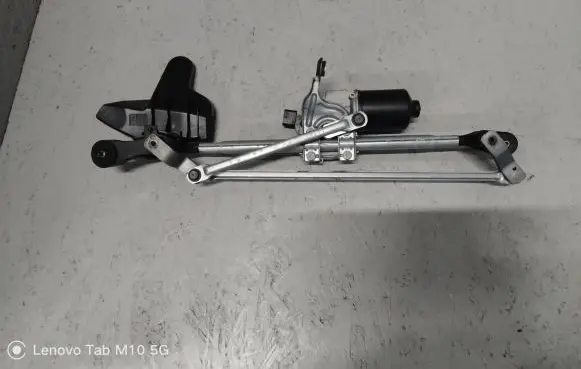 BMW 4 F36 Gran coupe Front wiper linkage and motor 7267504 W000026098