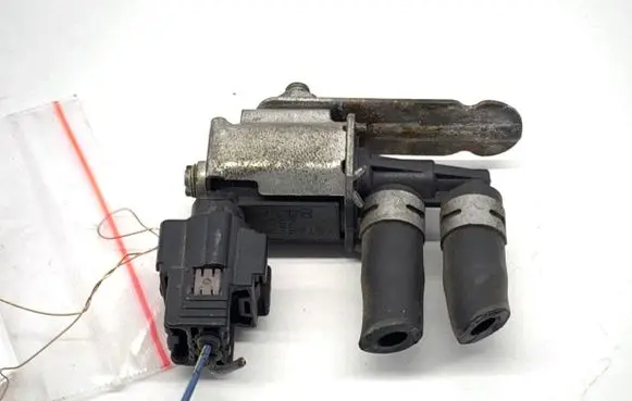 Mazda 6 Fuel pressure regulator K5T48279